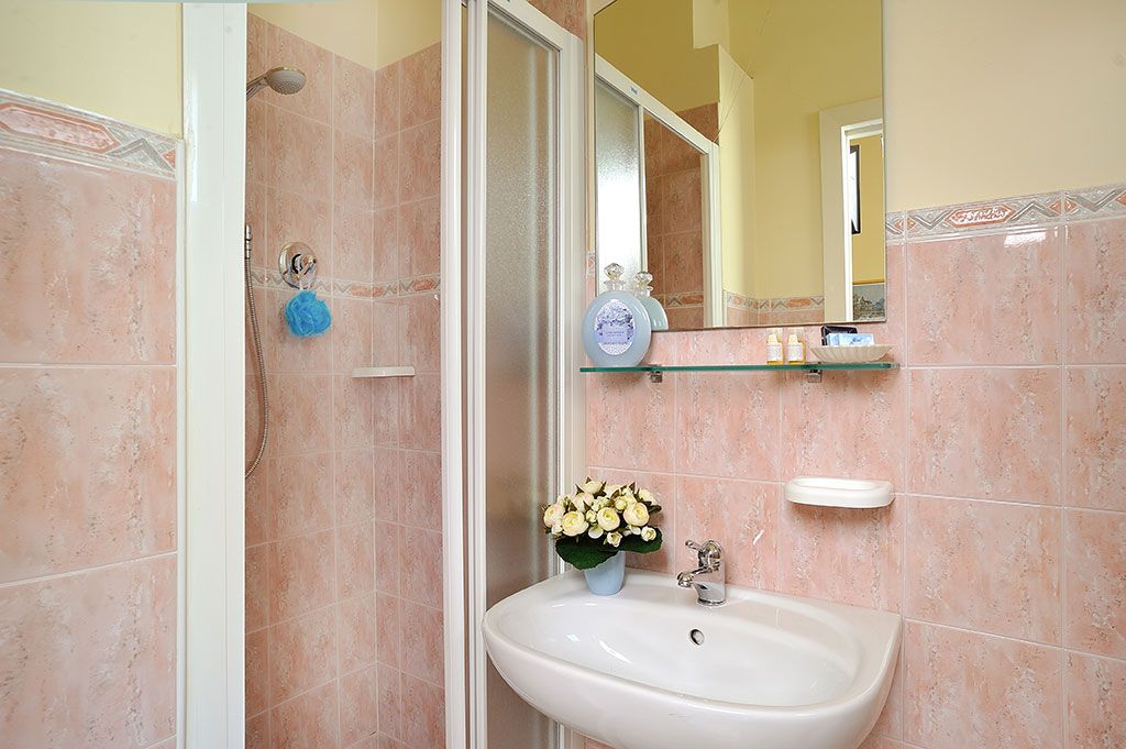 Hotel Venezia Rimini fotografia Bagno